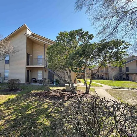 Buy this 1 bed condo on Airline Highway Service Road in Jefferson Terrace East, East Baton Rouge Parish