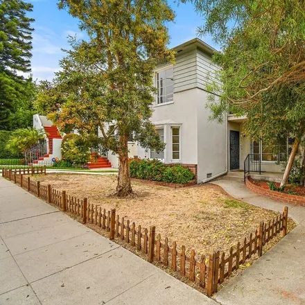 Image 2 - 1858 West Silver Lake Drive, Los Angeles, CA 90026, USA - Townhouse for sale