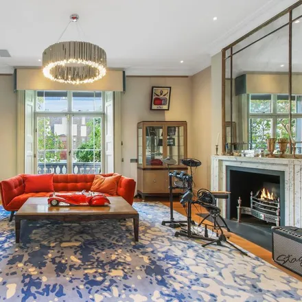Rent this 7 bed house on 24 Hyde Park Gate in London, SW7 5DQ