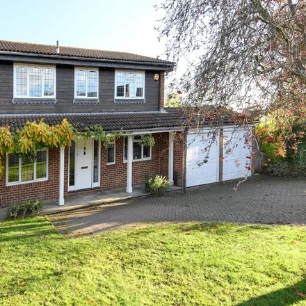Rent this 4 bed house on Harlands Grove in London, BR6 7WB
