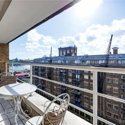 Buy this studio loft on Cinnamon Wharf in 24 Shad Thames, London