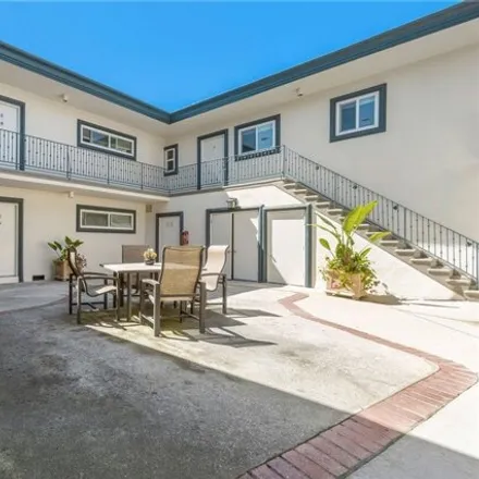 Image 8 - 7701 West Manchester Avenue, Los Angeles, CA 90293, USA - House for sale