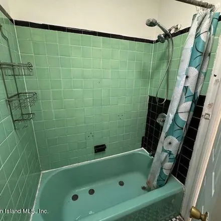 Rent this 2 bed apartment on 42 Arthur Avenue in New York, NY 10305
