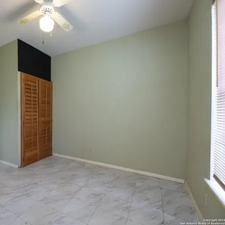 Image 7 - 5850 Adalone Cv, San Antonio, Texas, 78242 - House for sale