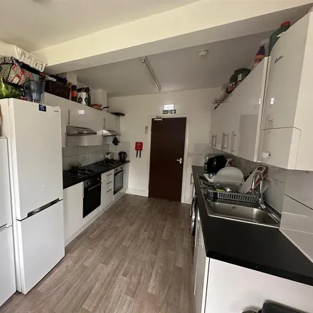 Image 2 - 180 Whitton Avenue East, London, UB6 0JP, United Kingdom - Room for rent