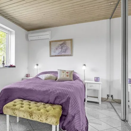 Rent this 2 bed house on Græsted in Græsted Stationsvej, 3230 Græsted