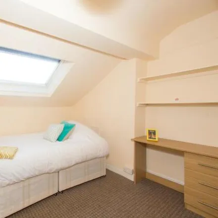 Rent this 1 bed house on 39-91 Headingley Mount in Leeds, LS6 3EW