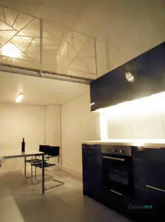 Rent this studio apartment on Via Giuseppe Pecchio in 17, 20131 Milan MI
