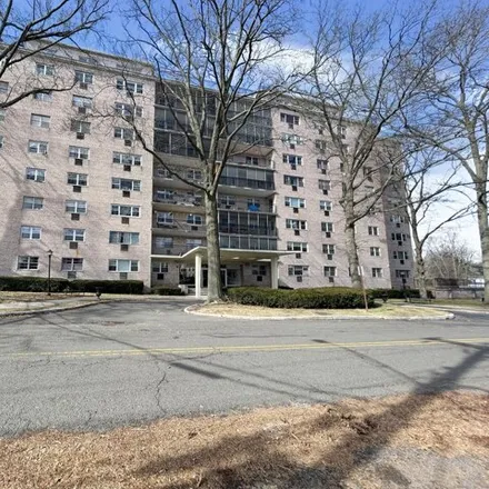 Buy this 1 bed condo on 25 Cartright Street in Bridgeport, CT 06604