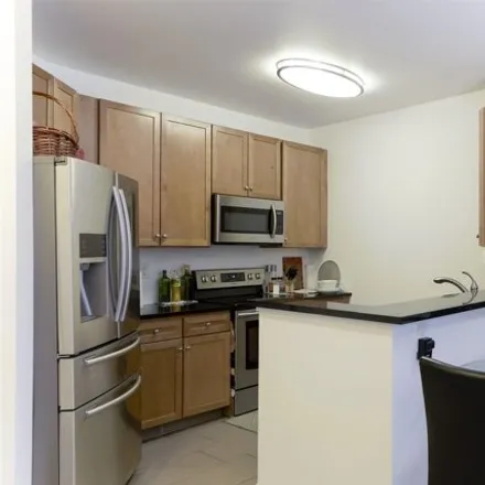 Image 5 - 26 Ave At Port Imperial Apt 227, West New York, New Jersey, 07093 - Condo for sale