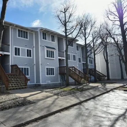 Image 2 - 234 West Lakeshore Drive, Port Clinton, OH 43452, USA - Condo for sale