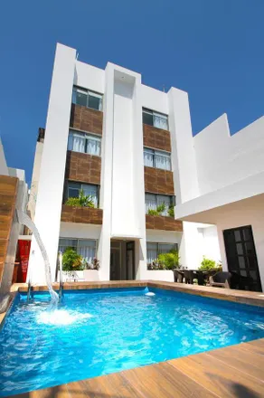 Buy this 9 bed house on Calle 42 Norte in Santa Fe, 77710 Playa del Carmen