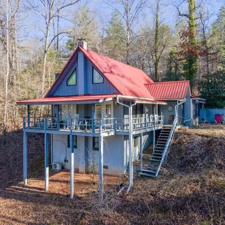 Buy this 2 bed house on 2799 Clarks Chapel Road in Macon County, NC 28734