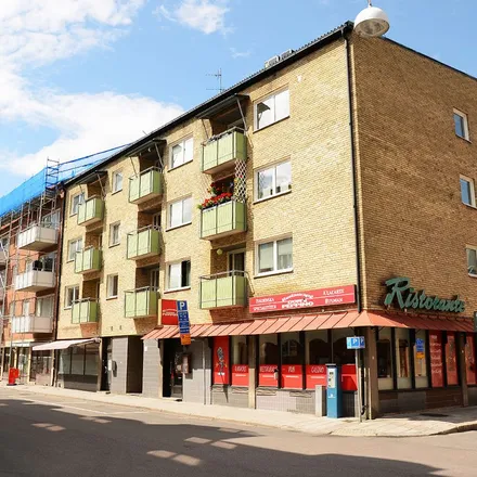 Rent this 4 bed apartment on Ruddammsgatan in 803 11 Gävle, Sweden