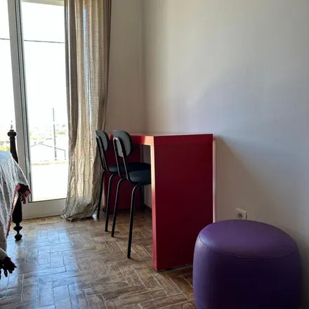 Rent this 6 bed apartment on Largo da Igreja in 2605-769 Casal de Cambra, Portugal