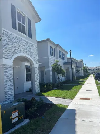 Rent this 3 bed townhouse on 2518 Southeast 20th Place in Homestead, FL 33035