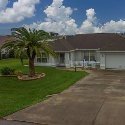 Buy this 3 bed house on 8397 SW 60th Court in Marion County, FL 34476