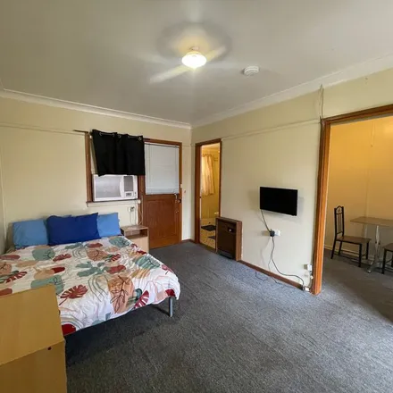 Image 3 - Gallop Avenue, Parkes NSW 2870, Australia - Apartment for rent