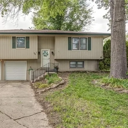 Buy this 3 bed house on 112 Highland Road in Lansing, KS 66043