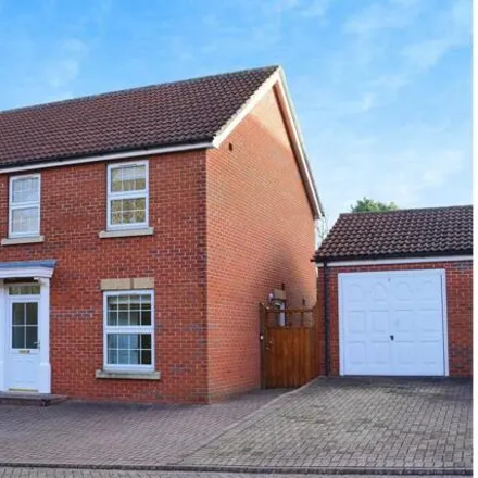 Buy this 5 bed house on Riverbank Rise in Barton-upon-Humber, DN18 5SL