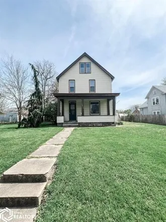 Buy this 4 bed house on 1841 Highland Avenue in Burlington, IA 52601