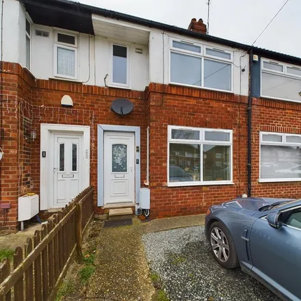 Rent this 2 bed townhouse on 1 Hotham Road South in Hull, HU5 5RN