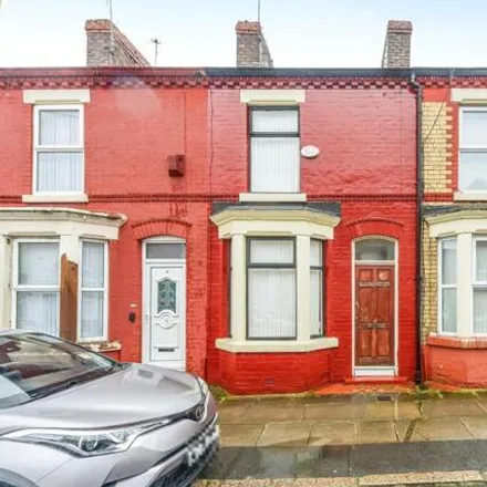 Buy this 2 bed townhouse on Southgate Road in Liverpool, L13 5XY