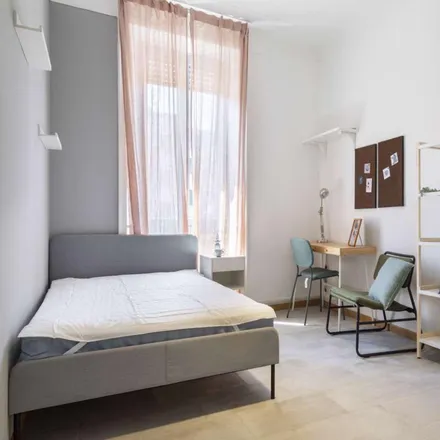 Rent this 3 bed room on Gelateria Artigianale Bigoni Elio in Via Antonio Bazzini, 3
