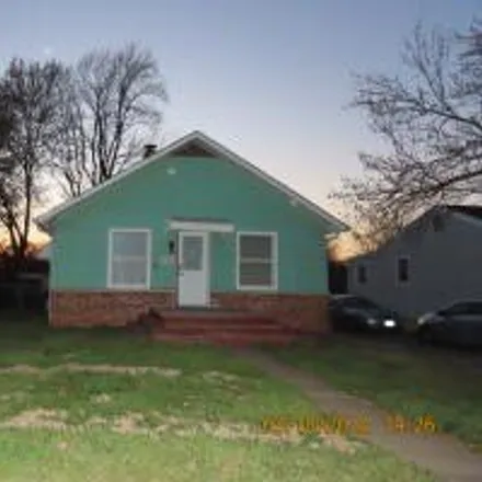 Buy this 2 bed house on 439 South Newton Avenue in Springfield, MO 65806