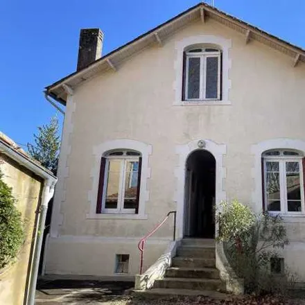 Buy this 2 bed townhouse on 21 Rue Mounet Sully in 24100 Bergerac, France