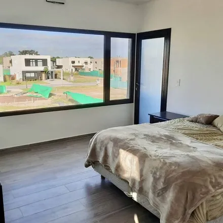 Rent this 3 bed house on Dique Luján in Partido de Tigre, Argentina
