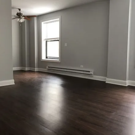 Rent this 2 bed apartment on 4520 North Clarendon Avenue in Chicago, IL 60613