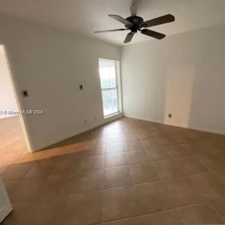 Image 9 - 3012 Northeast 16th Avenue, Coral Woods, Broward County, FL 33334, USA - Condo for rent