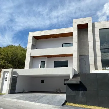 Buy this 3 bed house on Eucalipto in Bosques de Valle Alto, 64989