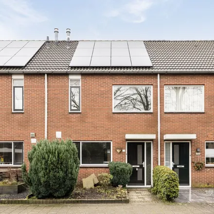 Rent this 4 bed apartment on Veldkers 68 in 7577 DG Oldenzaal, Netherlands
