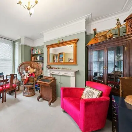 Image 2 - 115 Milton Road, London, W7 1LQ, United Kingdom - Townhouse for sale