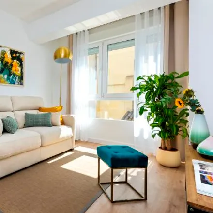 Rent this 3 bed apartment on Especias Barranco in Calle Puentezuelas, 18002 Granada