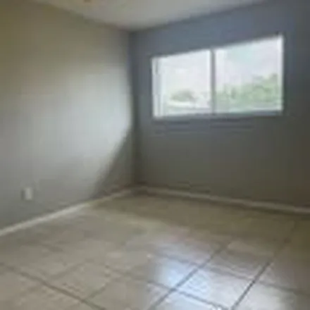 Image 5 - 2115 Hanson Street, Fort Myers, FL 33901, USA - Apartment for rent