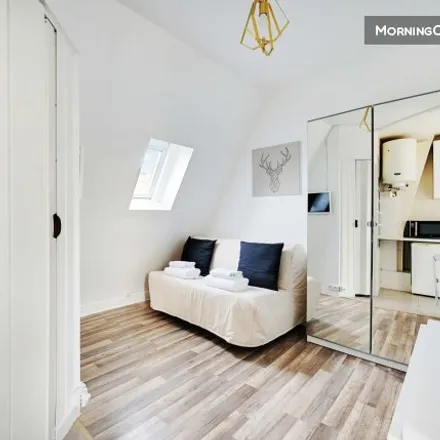 Rent this studio room on Paris 11e Arrondissement