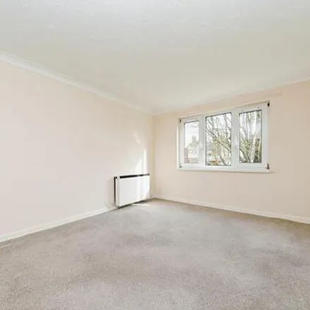 Buy this 1 bed apartment on Park Road in opp, Sandringham Road