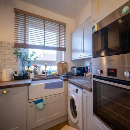 Image 9 - 20 Baird Drive, City of Edinburgh, EH12 5RX, United Kingdom - Apartment for sale