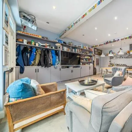 Rent this 2 bed room on 2 Smugglers Yard in London, W12 8HU