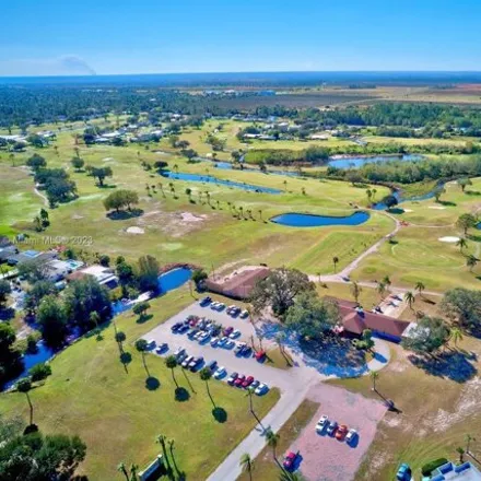 Image 4 - 117 Lincoln Road Northeast, Lake Placid, Highlands County, FL 33852, USA - House for sale