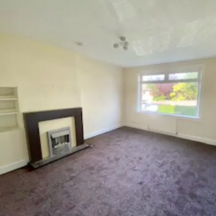 Image 2 - Saughtree Avenue, Saltcoats, KA21 6BW, United Kingdom - House for rent