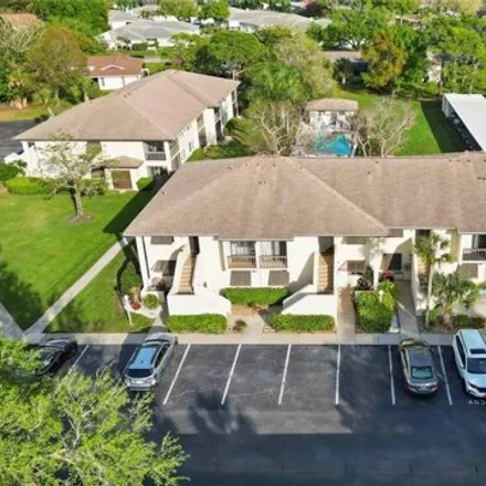 Image 2 - Longwater Chase, The Meadows, Sarasota County, FL 34235, USA - Condo for sale
