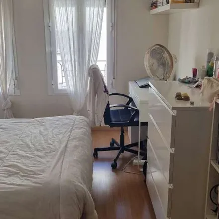 Rent this 4 bed apartment on Calle de José Canalejas in 2, 50001 Zaragoza