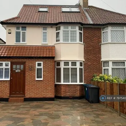 Rent this 4 bed duplex on Stanway Gardens in The Hale, London