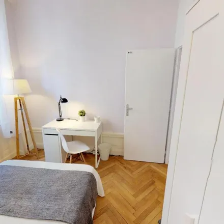 Rent this 7 bed apartment on 76 Boulevard des Belges in 69006 Lyon 6e Arrondissement, France