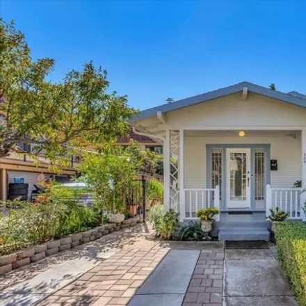 Buy this 2 bed house on 525 East Washington Avenue in Sunnyvale, CA 94086