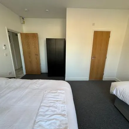 Image 6 - Waller Avenue, Luton, LU3 2QE, United Kingdom - Apartment for rent
